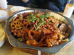-愉肴麻辣香锅(中山路店)