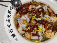 -江渔儿酸菜鱼(奥园广场金发购物中心店)