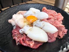 -Show Neua Thai Street Food