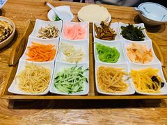 狮峰路三姨妈丝娃娃-怪噜范·老贵阳街头名小吃(汇金星力城店)