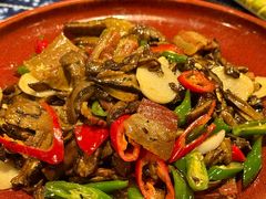 青椒牛肝菌（应季菌菇见手青）-滇道云南特色料理(康定路店)