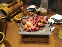 -老滇山寨•云南特色菜•地方菜•民族风情歌舞表演(金碧店)