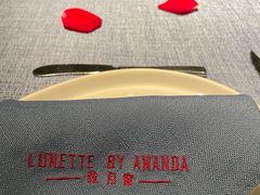 -弦月窗LUNETTE BY AMANDA(复兴路店)