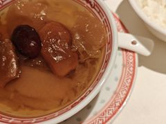枇杷炖雪梨-南棠馆粤菜坊(群光店)