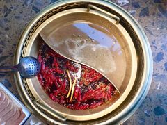 红白鸳鸯锅-小龙坎老火锅(北京三里屯店)