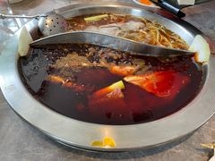 -忘情水鱼头·鲜鱼火锅(滨江中路店)