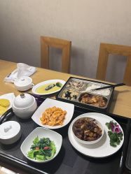 -爱陪伴尊享月子中心(国际店)
