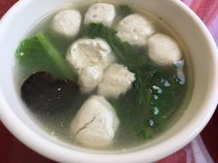 小白菜鱼丸汤-老苏扬饭店