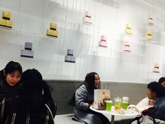 大堂-奈雪的茶(市百一店)