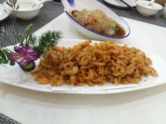 -忆江南酒店(交通大学咸宁路地铁站店)