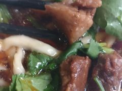 牛肉面-清真吴记门钉肉饼·喜多利