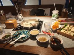 -尚尚仙·酸汤猪手·猪肚鸡火锅(华联万柳购物中心店)