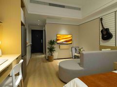 -九华山(地铁站)