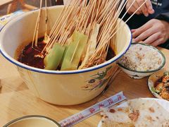 -拈签一笑黄牛肉辣卤串串