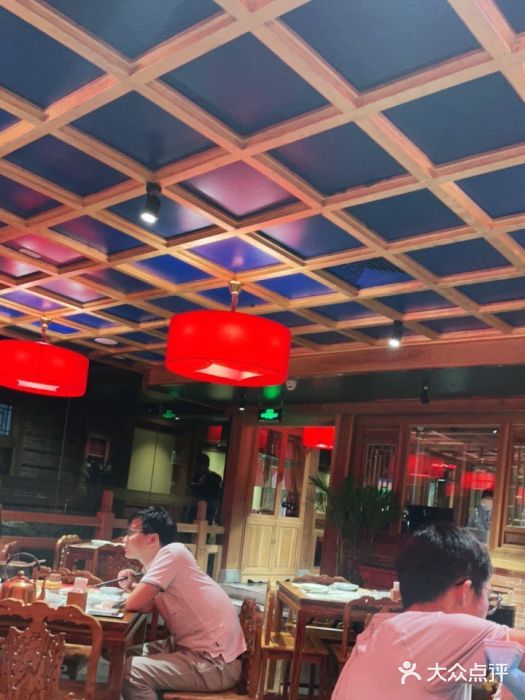 小吊梨汤·北京菜·烤鸭(长安商场-首都博物馆店)大堂图片