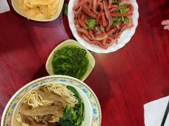 -金杨拉面王小吃面馆·牛三宝面·红烧牛肉粉