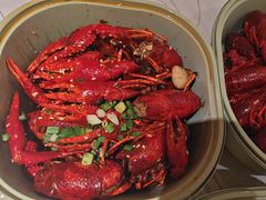 -巴厘龙虾·榜首油焖大虾(音乐学院·沿江酒馆店)