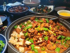 -侯志伟老街炒鸡(广济街店)