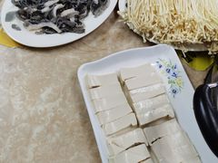 -华威达牛庄(黄埔大道西店)