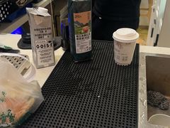 -新华里咖啡书吧(新华书店小寨店)