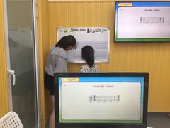 -The ONE 智能钢琴教室音乐恋琴吧·青岛市海玖玖艺术培训学校