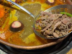 -洱火云南酸菜牛肉火锅(石景山当代商城店)