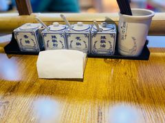 -鑫花溪牛肉米粉(人民广场店)