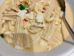 -楚山晓·湖北菜(武汉光谷K11店)