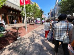 -邵万生食品公司(南京东路店)