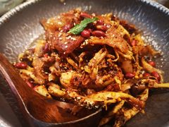 手撕扁担鸡-吃饭皇帝大土家民族菜(正大广场店)