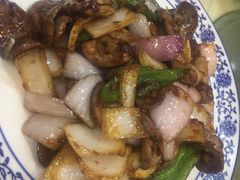 牛腩烧蹄筋-广迎居老正兴菜馆
