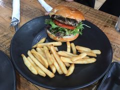-12 Rocks Beach Bar Cafe