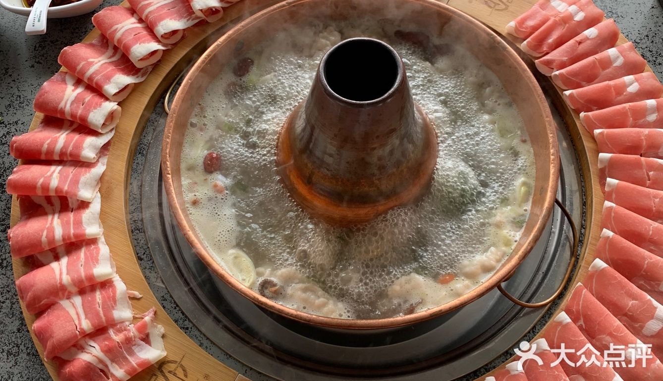 五个人中午问吃什么,我第一时间想到了点评上的福利