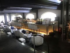 -穹六人间 people 6(岳阳路店)