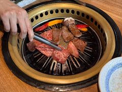 -炼火烤肉店