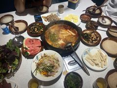 -贵府酸汤牛肉火锅·贵州老字号(飞山街店)