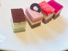 -佰烧海鲜烤肉火锅自助(世茂国际广场店)