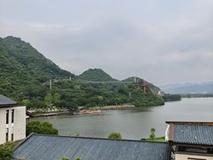 -英德宝晶宫天鹅湖茶语温泉