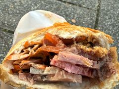 -Bánh Mì Huynh Hoa