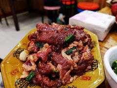 -黄利砖万峰林布依特色酸笋牛肉馆