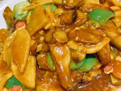 -老码头黑皮肘子锅包肉(赣水路店)