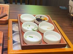 -良米山·云南野生菌过桥米线(上海首店)