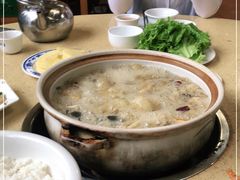 -东巴谷野生菌火锅餐厅