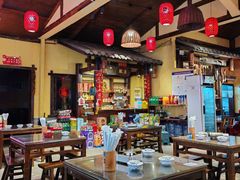 -富正毅三下锅·湘西韵味(天门山索道店)