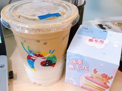 -瑞幸咖啡(新理想大厦店)