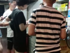 -薛记襄阳香辣牛肉面(平安路店)