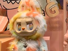 -泡泡玛特POPMART(侨福芳草地店)
