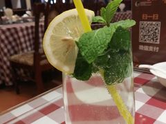 -邓丽君音乐主题餐厅
