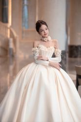 -Lady  Jane高端婚纱礼服馆