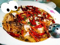 招牌酸菜鱼-姚姚酸菜鱼·金戈戈香港豉油鸡(喜荟城联名店)